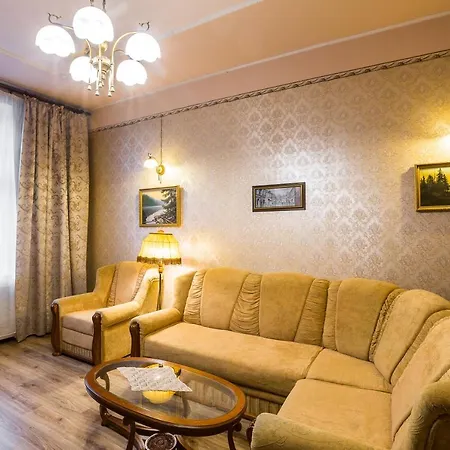 Mover Retro Appartement Lviv