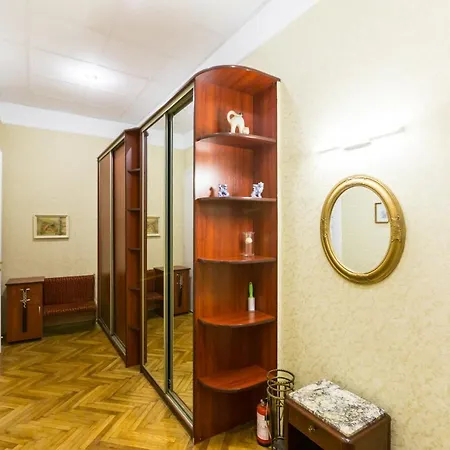 Mover Retro Apartment Lviv